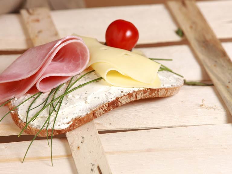 open-sandwich-1331447_1280