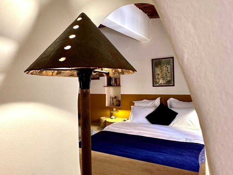 Détails d'ombres et de lumière, un soin propre à l'image de Baoussala!