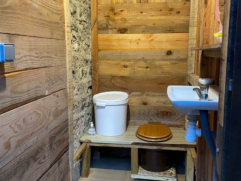 2- Int mdv -Toilettes Seches