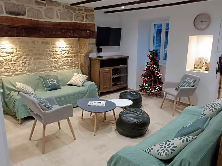 Salon gite 12 personnes faux la montagne-gallery