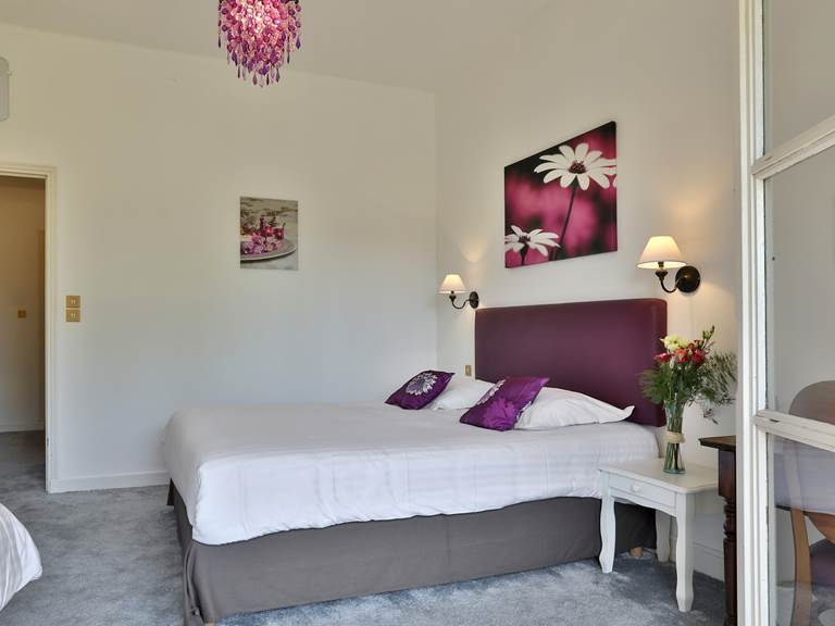 Chambre Gentilhommière 22 en rez dejardin de 2 à 3 personnes