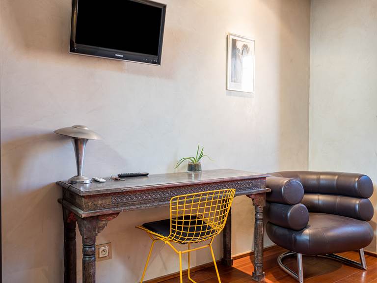 Loge de Mer - Lodge Urbain a Perpignan - Chambre Terre - Bureau