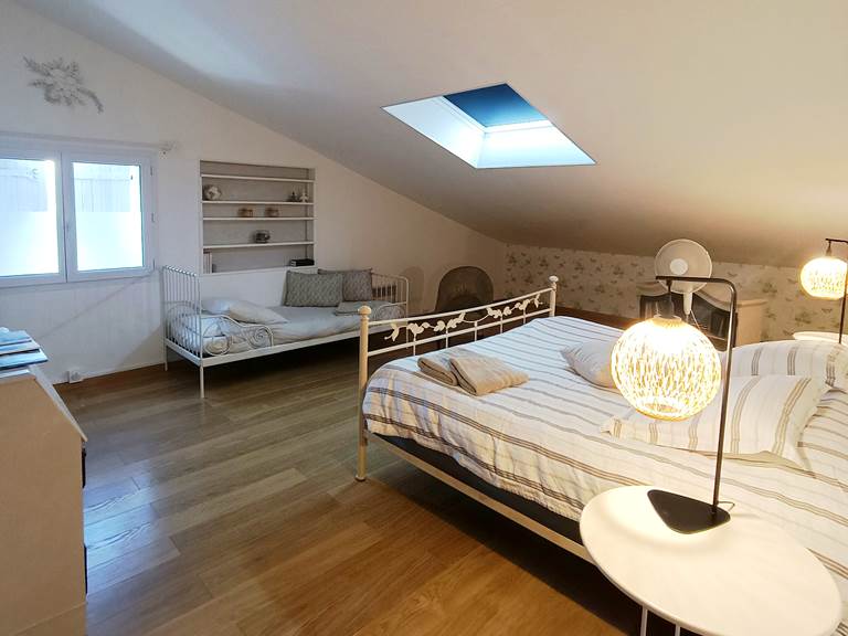 Gîtes, chambre d'hôtes et table d'hôtes gastronomique à Casteljaloux Lot et Garonne, piscine, jacuzzi et spa