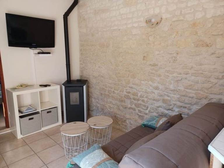 Espace salon avec poele pellet