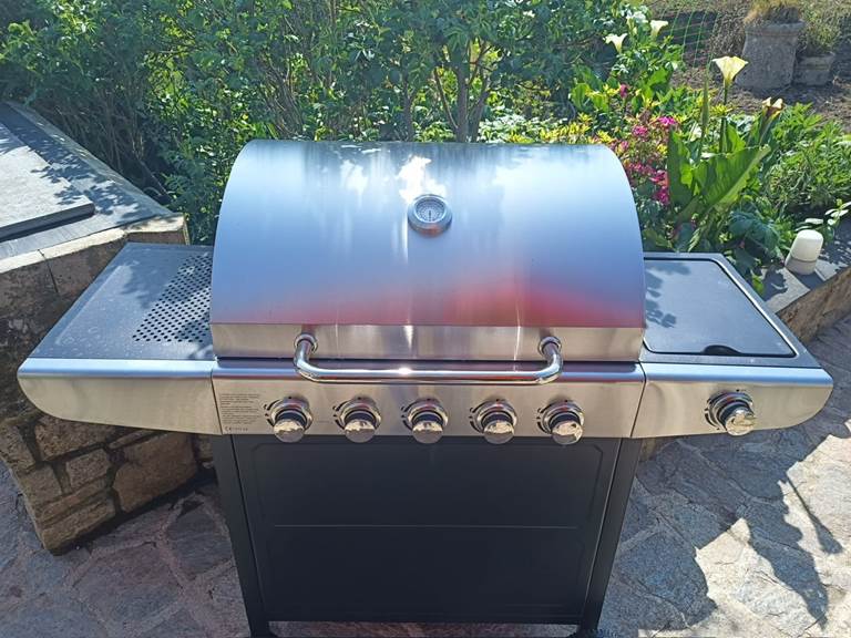Barbecue à gaz neuf