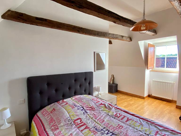 Chambre avec lit bébé