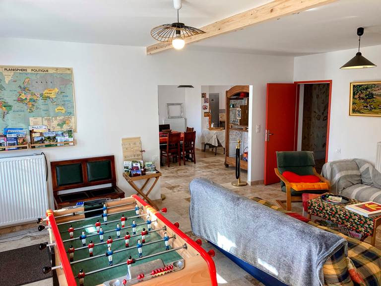 vue  rdc . baby salon  SAM cuisine