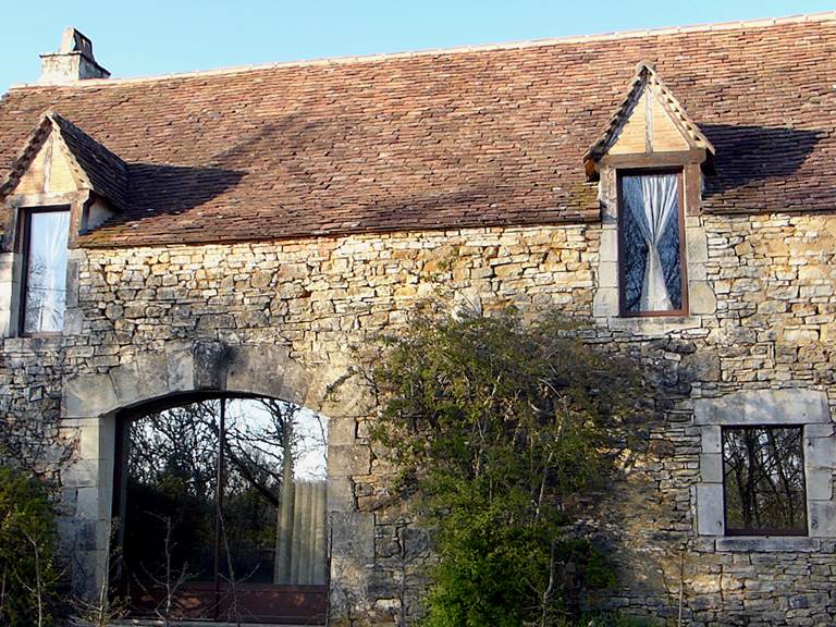 Façade en pierre  de Dordogne ancienne
