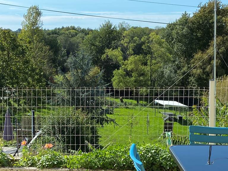 Vue de la chambre parentale de la suite longère