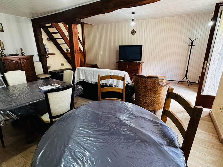 9d393057-a6c0-466b-85dd-5d5ac081b153