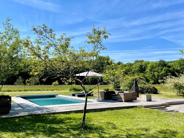 La Piscine chauffée 10x4m partagée avec La Petite Charbonnière-presta