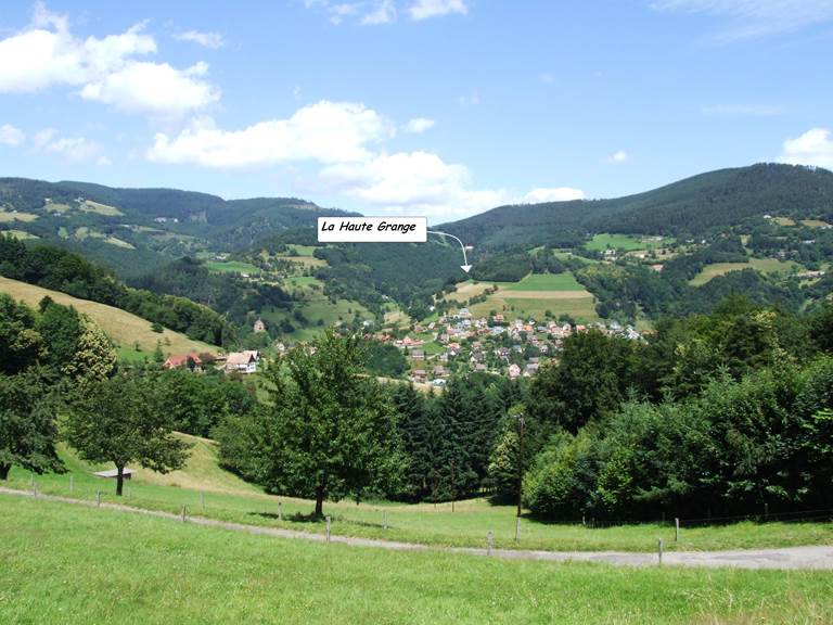 La Haute Grange au dessus du village