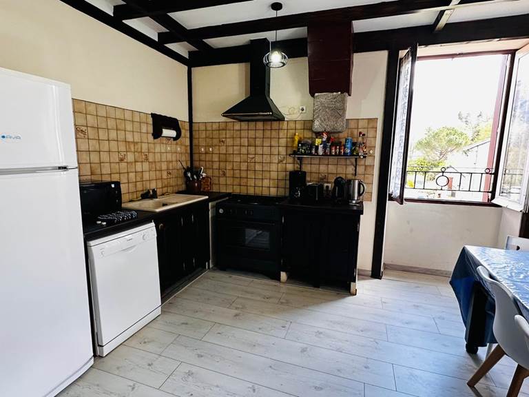 afc6229c-f017-42fc-86d7-a5d2551afc4d