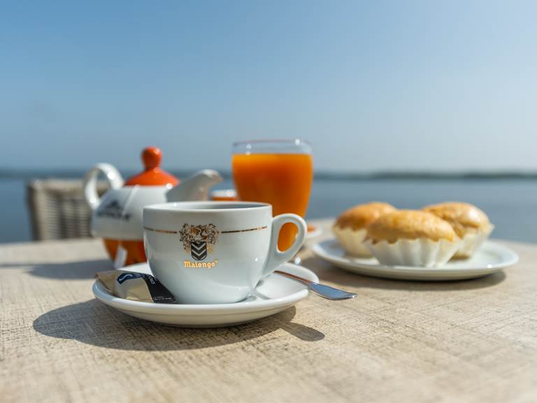 Petit déjeuner Express sur la terrasse