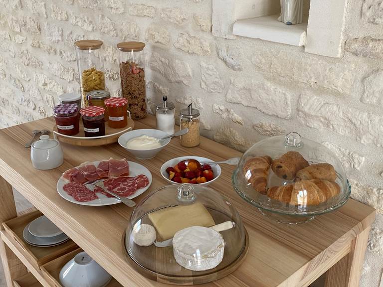 Le petit-déjeuner continental
