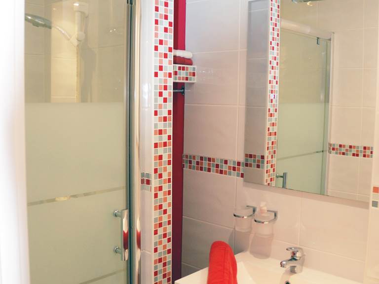 Salle de douche Chambre Compostelle Horizon des Landes - Doazit