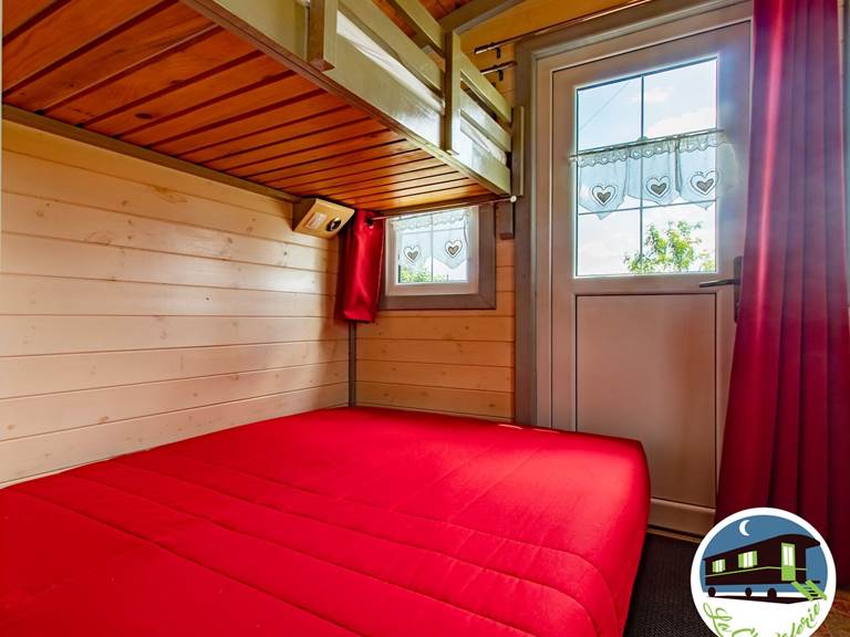 13 Gite la chevalerie 49170 roulotte insouciante