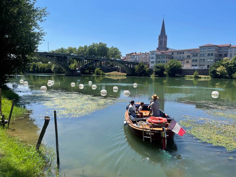 Départ du Daphné depuis le Quai des Mouettes