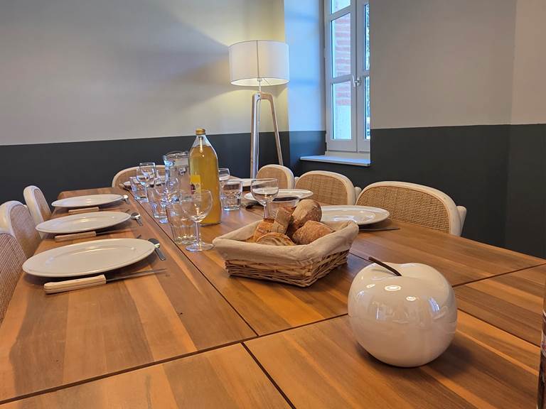 Table pour 15 personnes