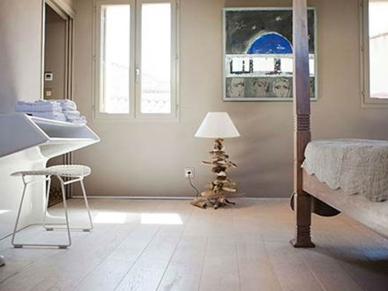 Loge de Mer - Lodge Urbain a Perpignan - Chambre Eau - Vue génér