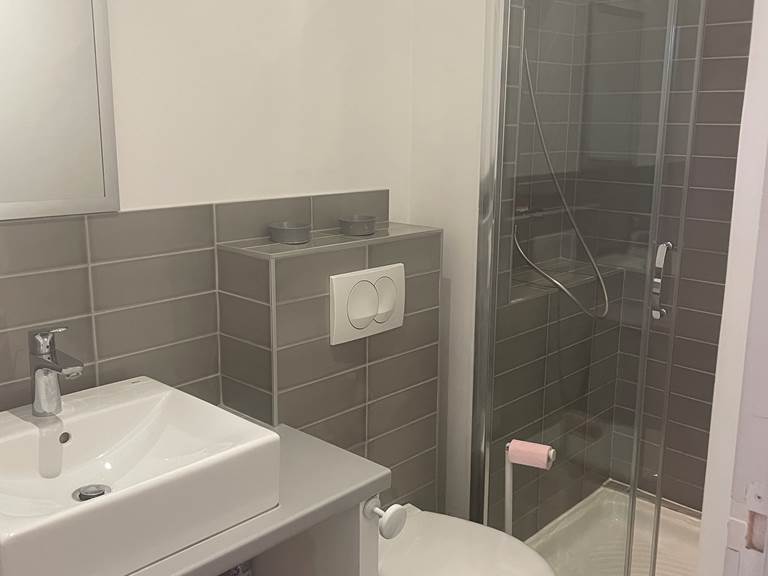 salle de bain de l'appartement