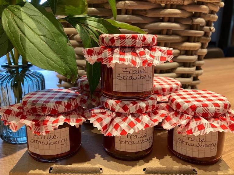 Confiture préparée par nos petites mains