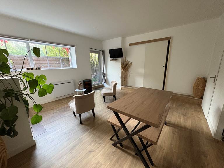 piece-de-vie-gite-le-lijaly-bournezeau-vendee-grande-capacite-famille-vacances.jpg