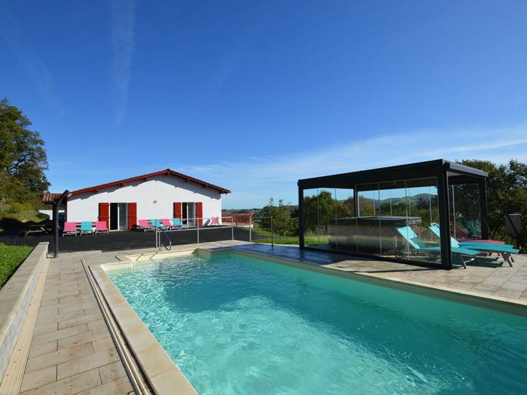 Gite Izarrak_Compostelle_pays basque_piscine-gallery