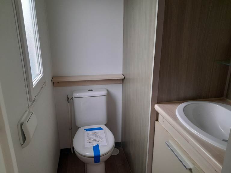 nymphe 1 wc + lavabo