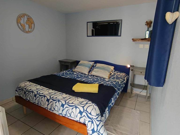 chambre1-gite-4pers-sarthe