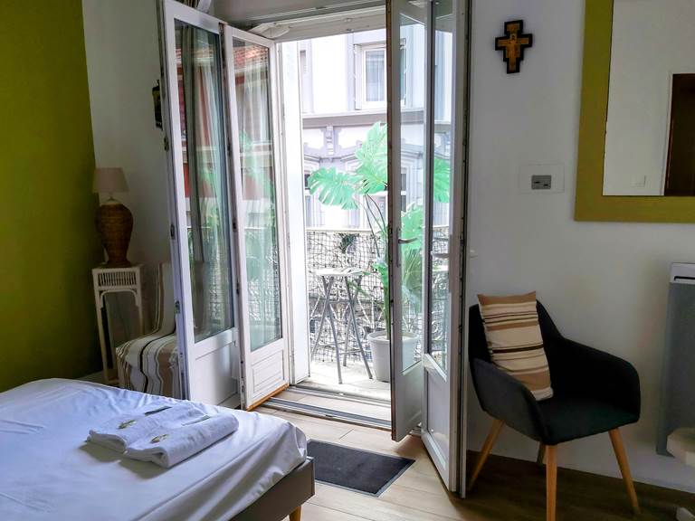 studio_chambre_dhote_residence_lourdes_vacances_pelerinage