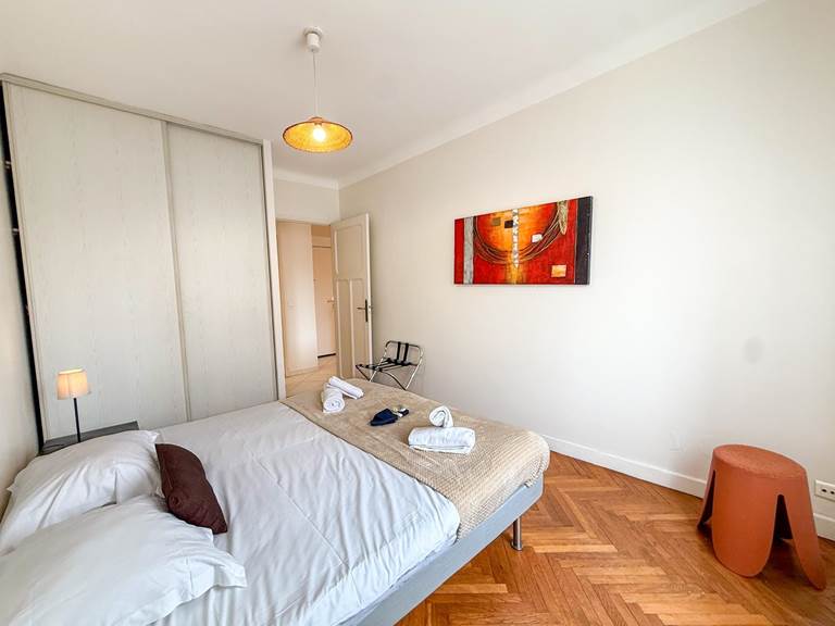 Square 9 chambre Cannes 2