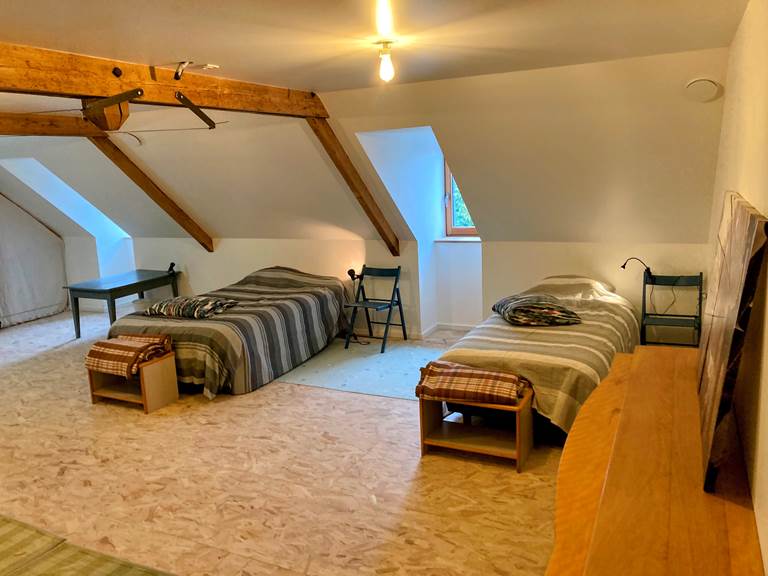 Pipistrelles19-gite-dortoir4personnes-meymac-lacsechemaille