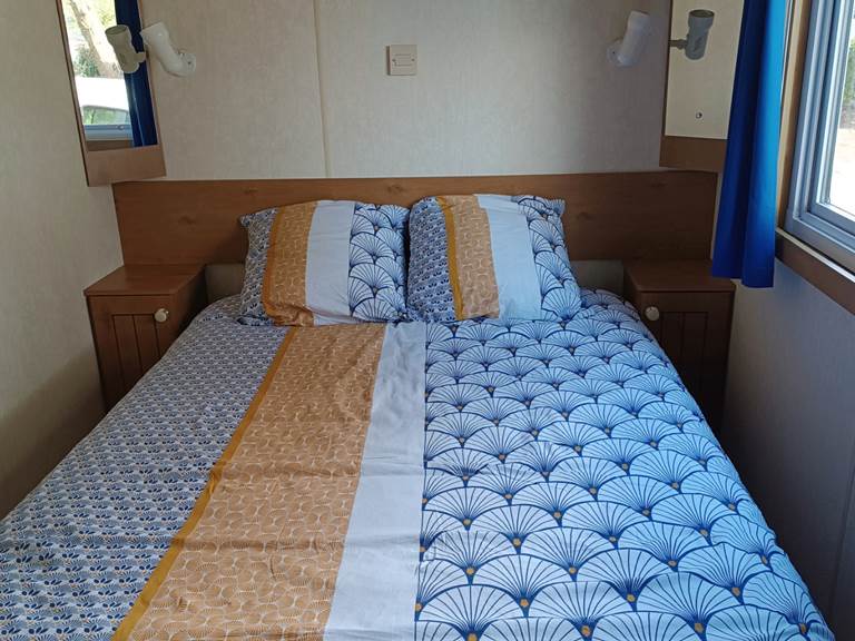 chambre double MOBIL-HOME DE PROPRIETAIRE 110