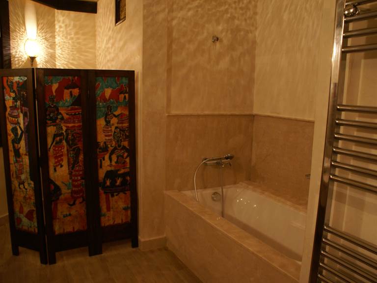 salle-bain-de-suite-tente-berbère-africa-marrakech