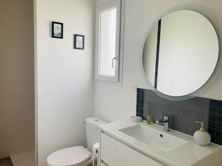 Espace salle de bain et toilettes
