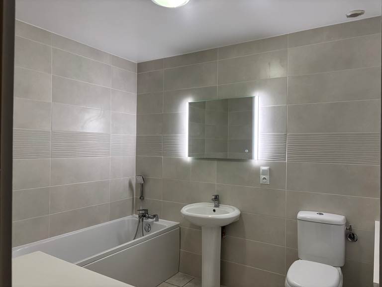 salle de bain chambre 2