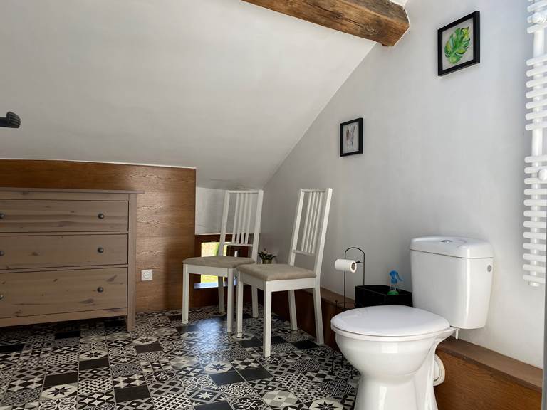 Photo de la salle de bain de la Chambre Champagne - Chambres d'hôtes La Grange Richard à Dinsac