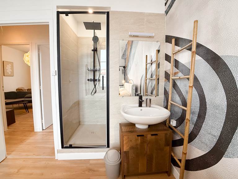 ID310 JAURES _ CANNES ACCOPMODATION11