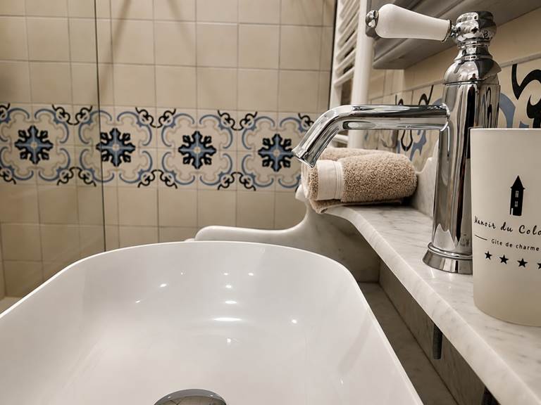 Salle de bain de charme dans une demeure de caractère