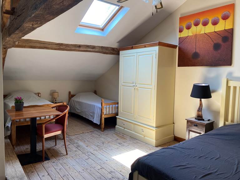 Photo de la Chambre Champagne - Chambres d'hôtes La Grange Richard à Dinsac