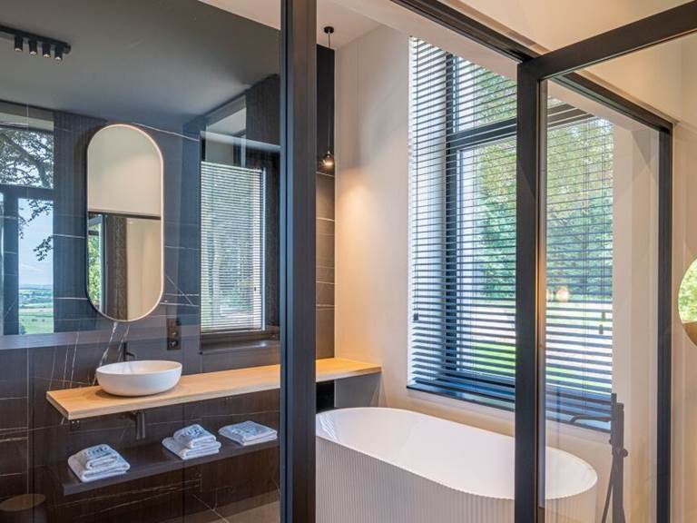 Bathroom room king size 5