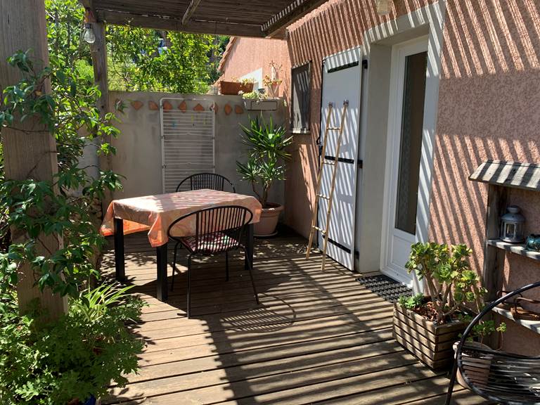 Votre petite terrasse ombragée