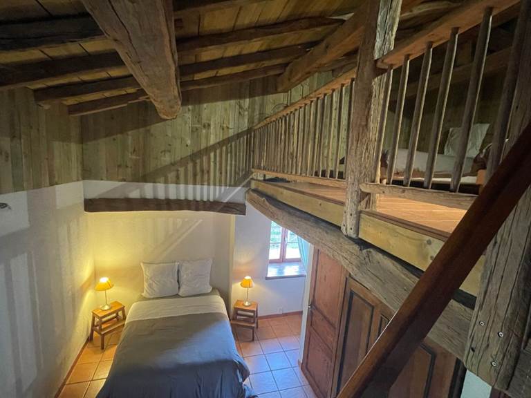 chambre Hivernage - escalier mezzanine