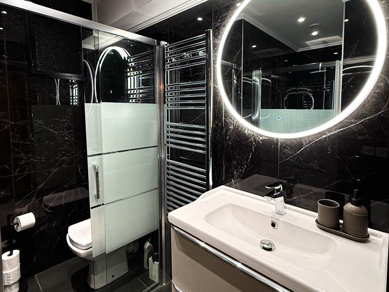 ID211_LATOURMAUBOURG CANNES RENTALS18