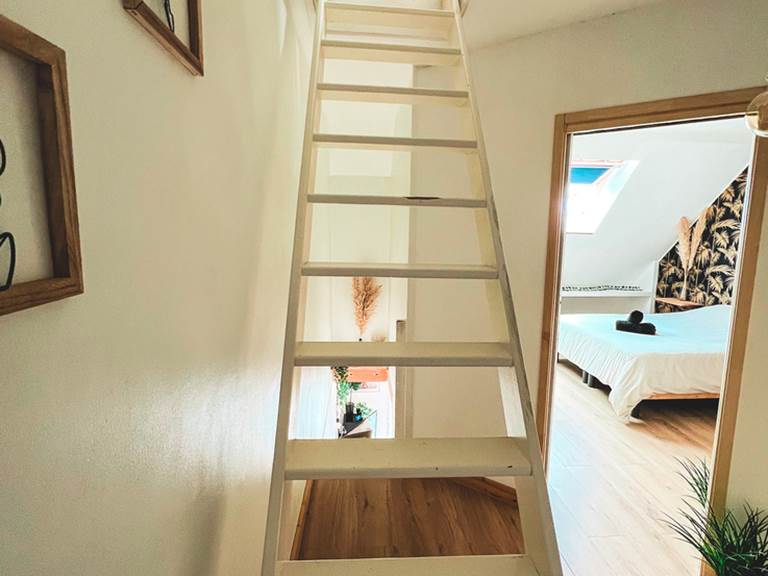 Accès Cabine II : Chambre secondaire