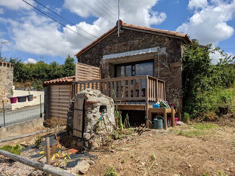 le_petit_moulin_tourisme_vendée_location_chambres_dhotes_piscine_puydufou_facadelaforge