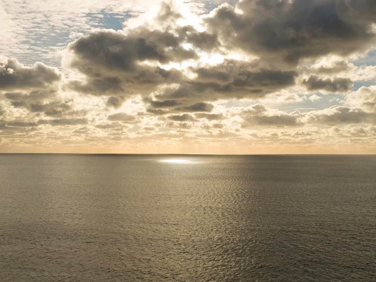 chambre-hotes-riec-sur-belon-finistere-sud-bretagne-cornouailles-bed-and-breakfast-visite-pont-aven-sentier-cotier-randonnée-jardin-centre-bourg