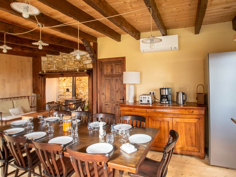 Mas d'Oliu Martel - Salle à manger cantou