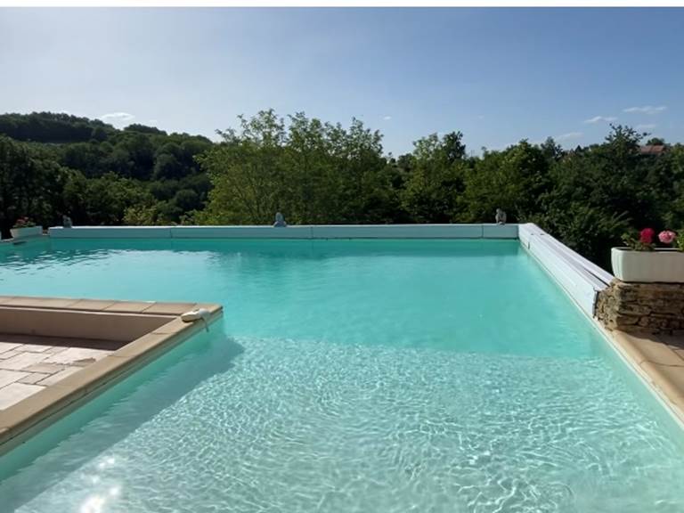 Piscine avec sa pataugeoire